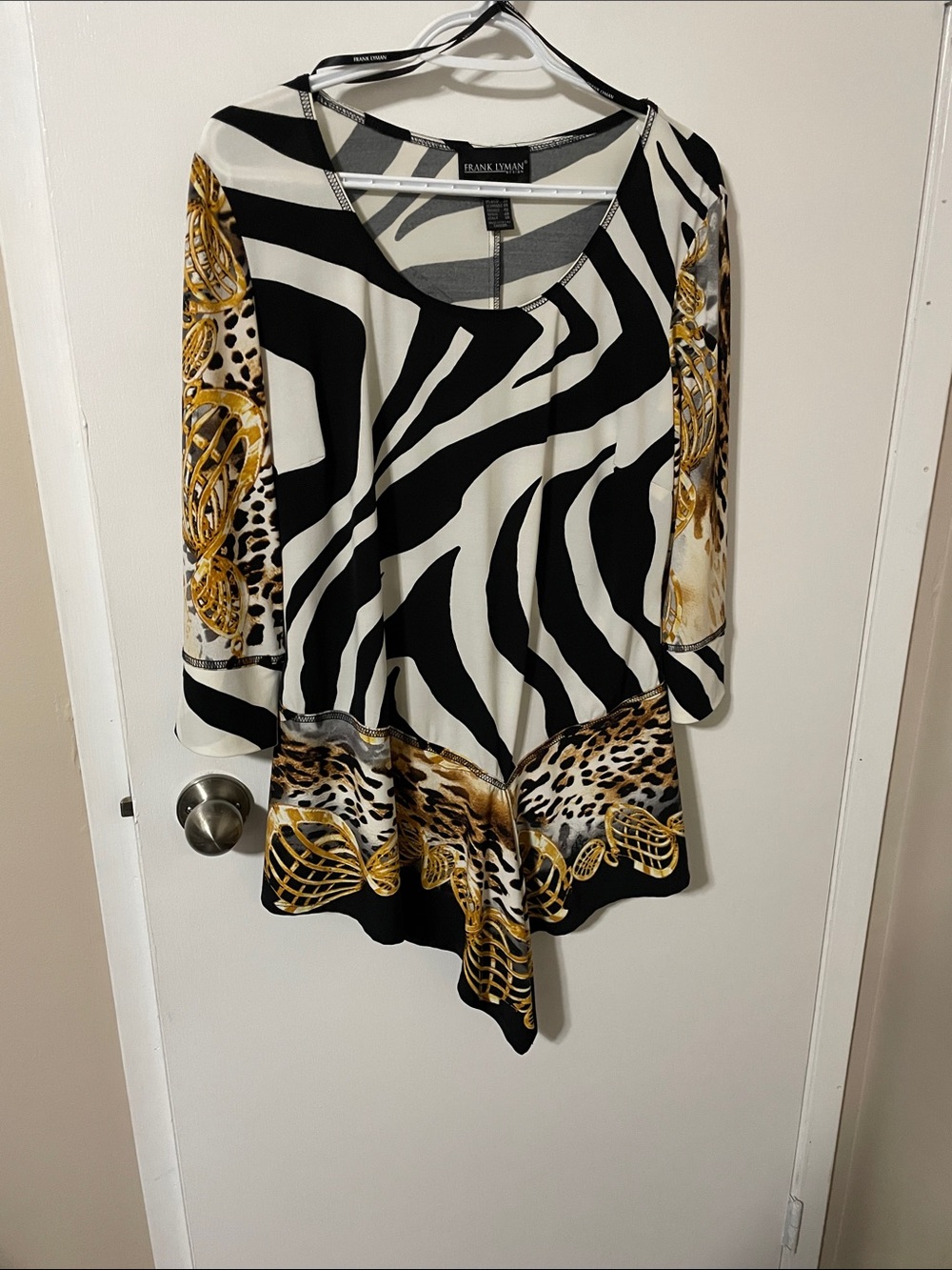 Frank Lyman Design Black, White & Gold Colour Animal Print Tunic Size 16